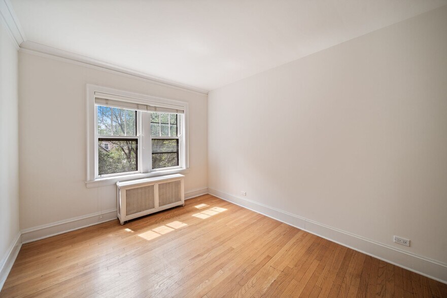 Building Photo - 721 Foster St