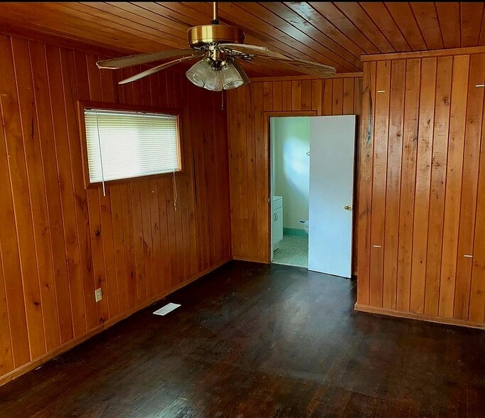 Building Photo - 109 Westridge Dr