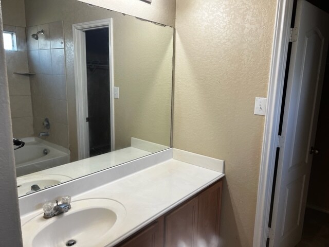 Building Photo - 5702 Sendero Spgs