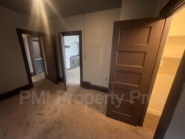 Building Photo - 2530 N 37th St