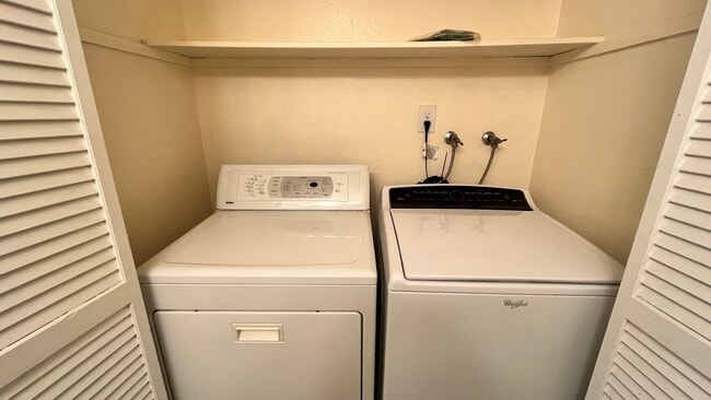 Building Photo - 46868 Fernald Common