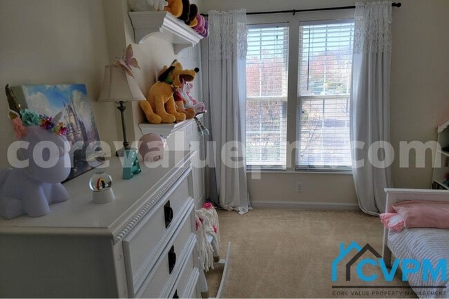 Building Photo - 8511 Pine Meadows Dr