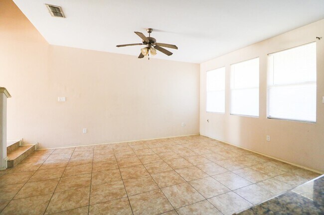 Building Photo - 9310 Albany Dr