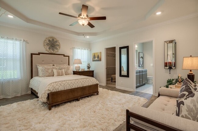 Building Photo - 5807 Shoreline Dr