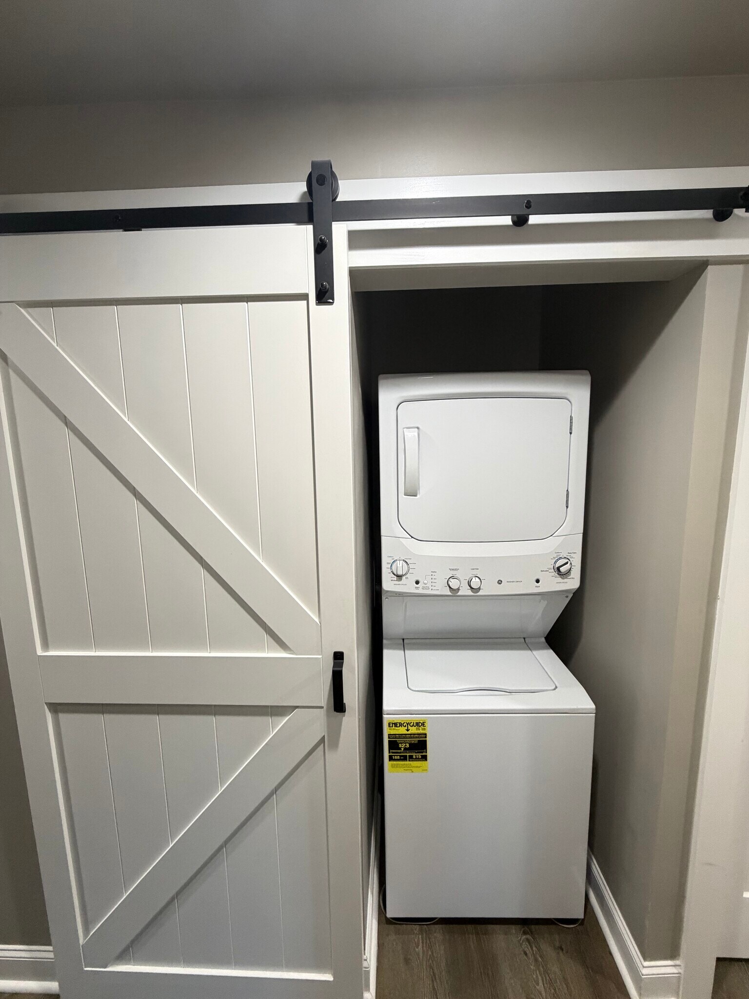 Building Photo - 10264 Pleasant View Dr