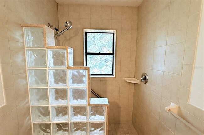 Building Photo - 3201 Bartlett St