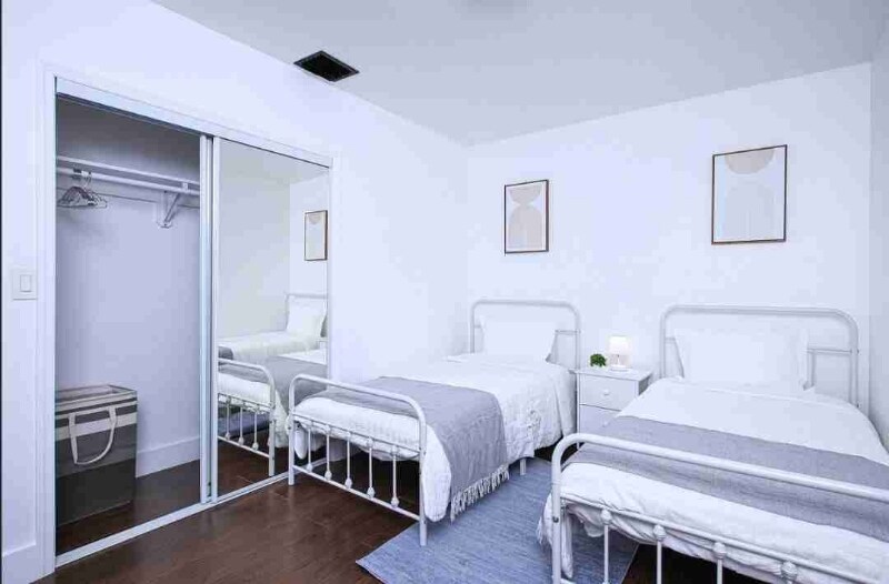 Building Photo - 7313 SW 16th Terrace