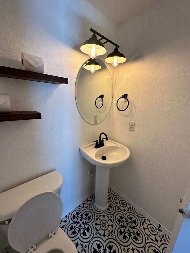 Building Photo - Available March 15th!