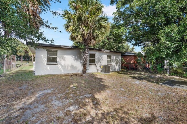 Building Photo - 4008 W Laurel St