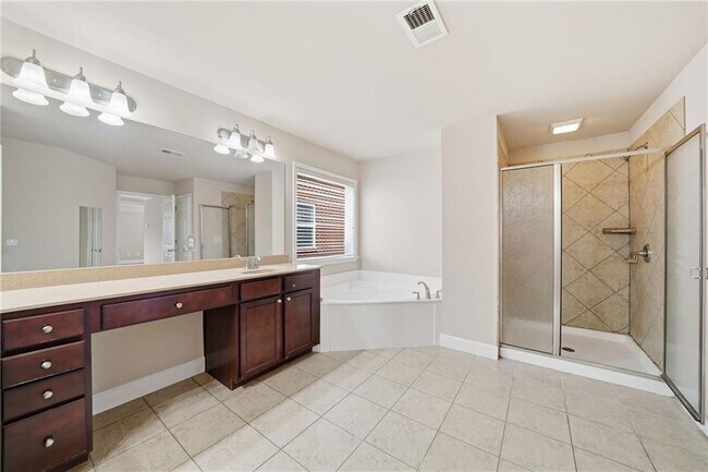 Building Photo - 10012 Parc Sky Cir