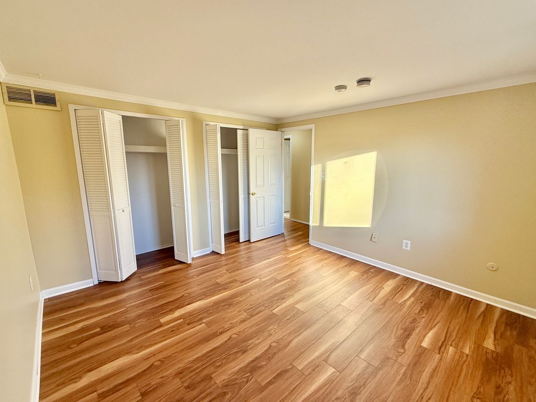 Building Photo - 44563 Savery Dr