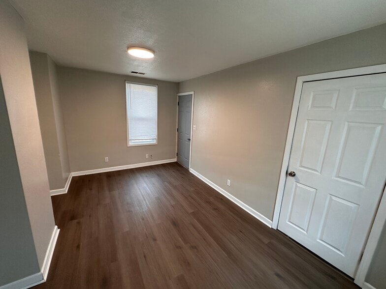 Building Photo - 2164 Jackson St