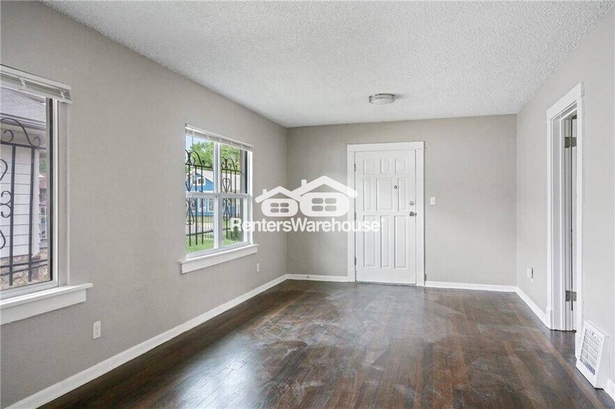 Building Photo - 3408 Mersington Ave