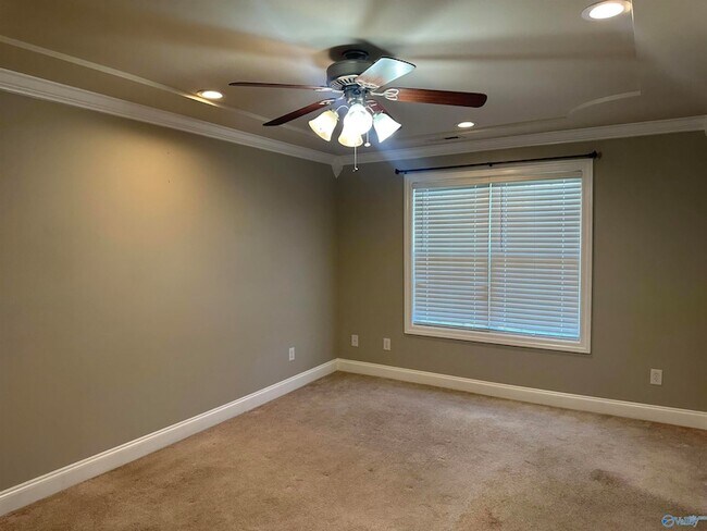 Building Photo - 101 Fawn Forest Dr