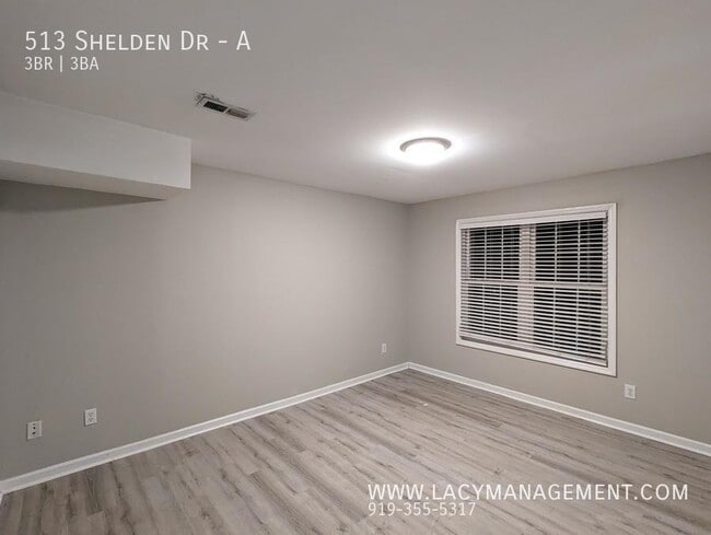 Building Photo - 513 Shelden Dr