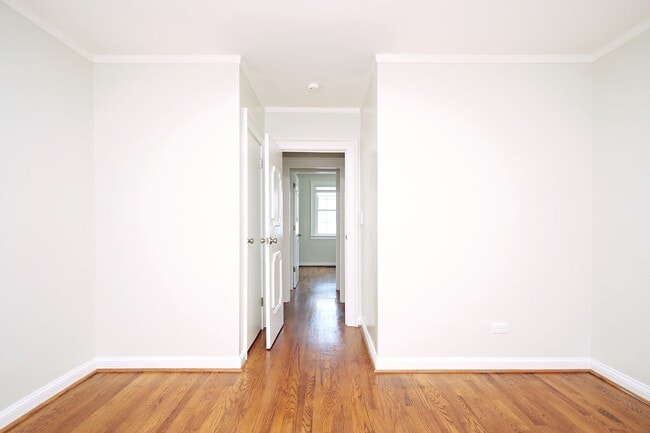 Building Photo - Updated One-Level Belmont Home Near IX Park