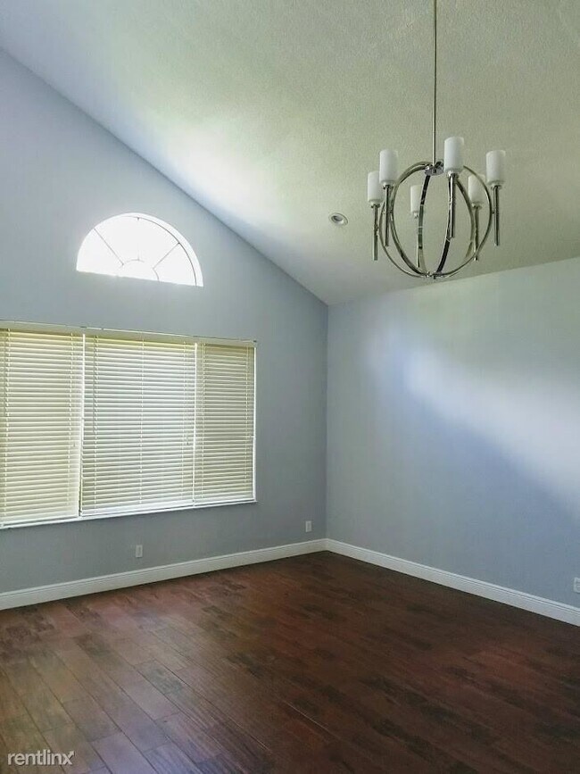 Building Photo - 4 br, 2.5 bath House - 10334 NW 6th Ct
