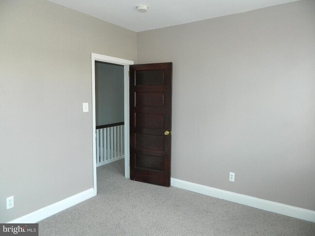 Building Photo - 4501 Princeton Ave