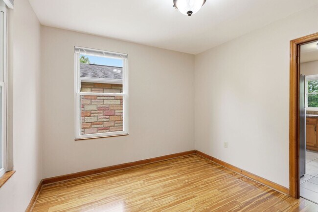 Building Photo - Charming home in Swannanoa, NC