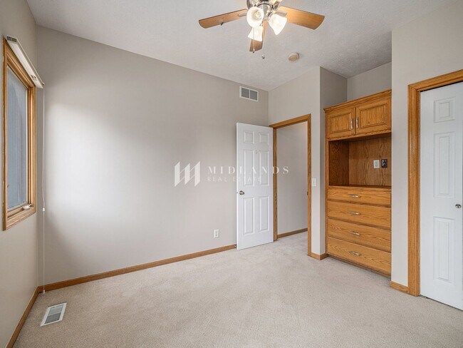 Building Photo - Wonderful Ranch Home