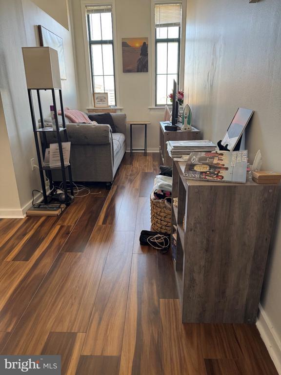 Building Photo - 315 New St