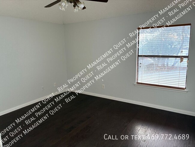 Building Photo - 6759 Mountain Cedar Ln