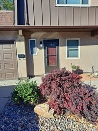 Building Photo - 936-10 Molello   #25-27 Villa Drive