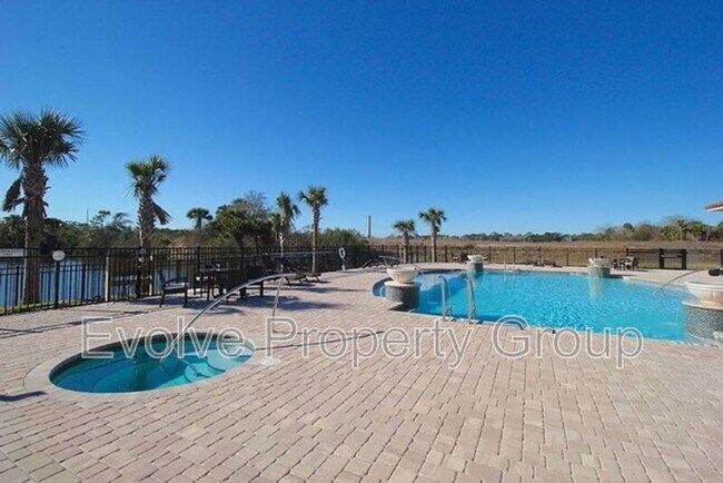 Building Photo - 20 Del Palma Dr