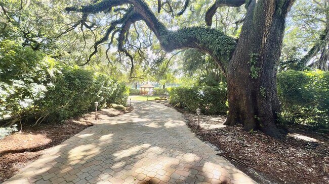 Building Photo - 9340 Lagoon Pl