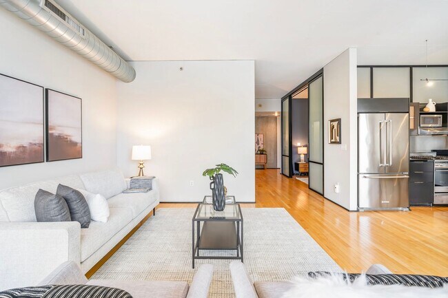 Building Photo - Elizabeth Lofts - 7th floor north facing p...
