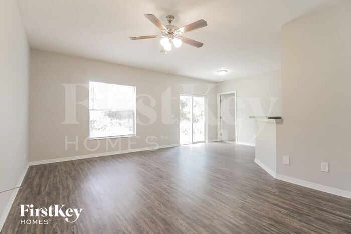 Building Photo - 3609 Ponce De Leon Blvd