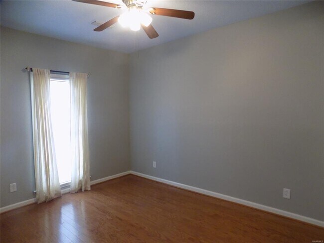 Building Photo - 4602 Cherry Tree Terrace