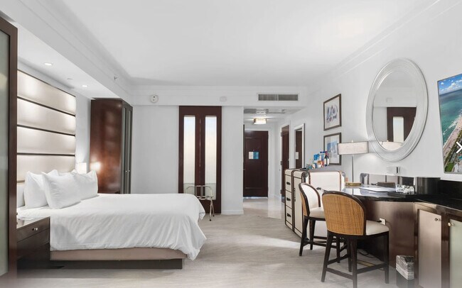 Building Photo - 4391 Collins Ave