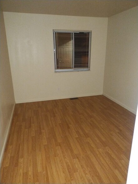 Building Photo - 619 Palisades Dr