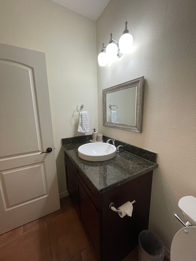 Building Photo - Spring Break Special - Move in NOW!!! and stay one month free