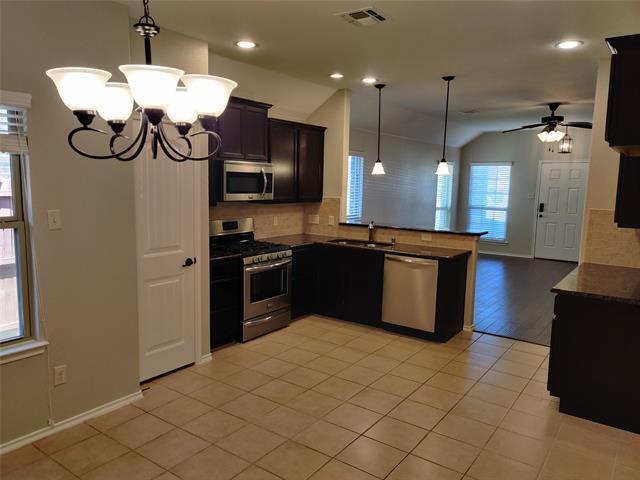 Building Photo - 9901 Pronghorn Rd