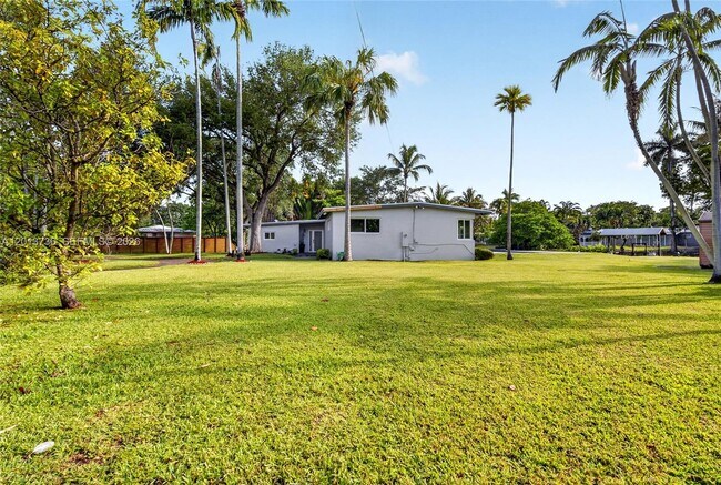 Building Photo - 11665 W Biscayne Canal Rd