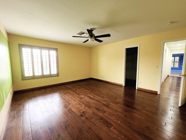 Building Photo - Marshall Ranch 5 bedroom!!  Available Now.