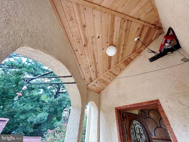 Building Photo - Potomac View