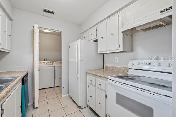 Building Photo - 1717 Belleair Forest Dr