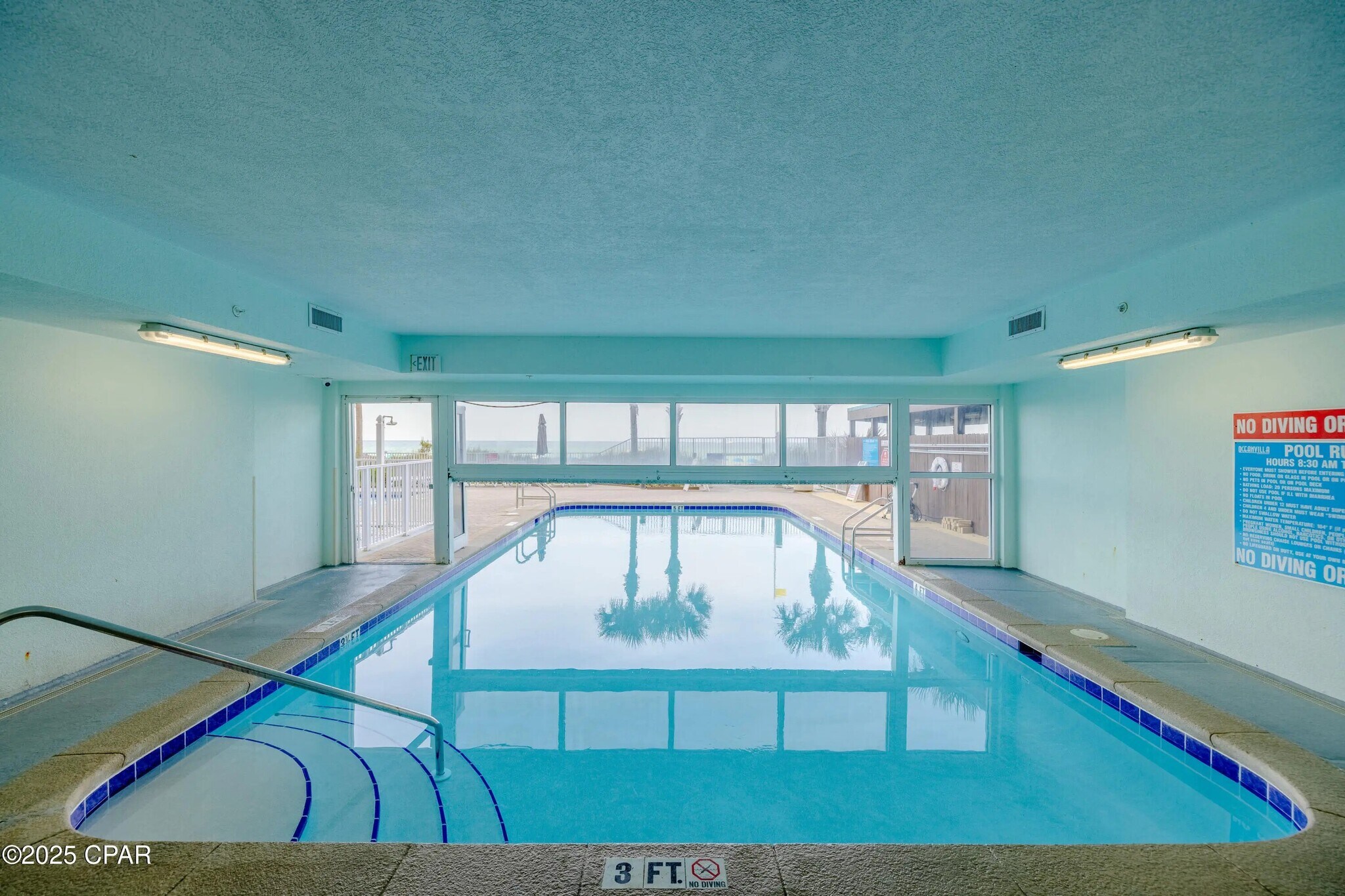 Indoor/outdoor pool - 10625 Front Beach Rd