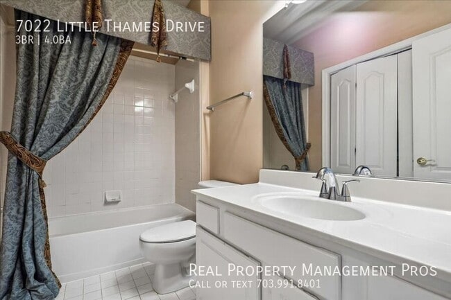 Building Photo - 7022 Little Thames Drive