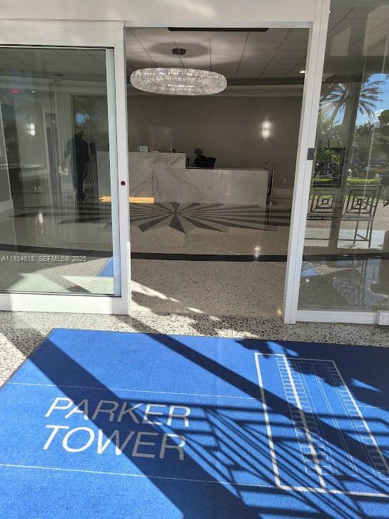 Building Photo - 3140 S Ocean Dr