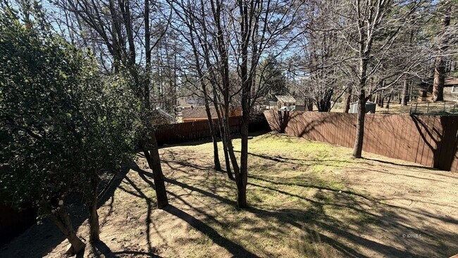 Building Photo - 25679 Alderwood St