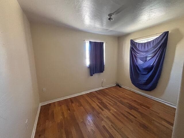 Building Photo - 513 S 13th St