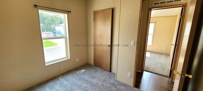 Building Photo - Discover this Recently Upgraded 3 Bed 2 Bath Modular House!