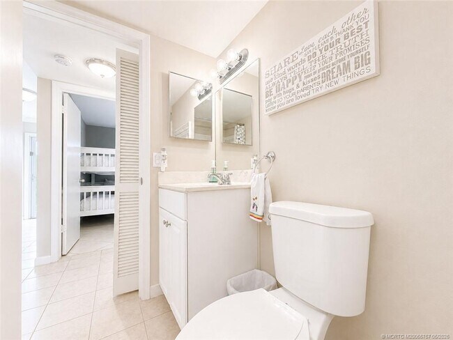 Building Photo - 7430 S Ocean Dr