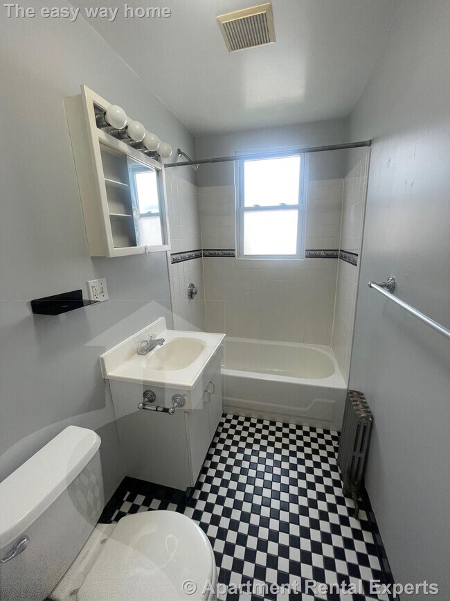 Building Photo - 57 Summer St