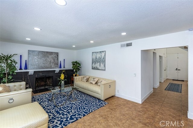 Building Photo - 1250 Kinglake Dr