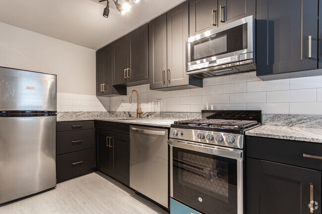 Interior Photo - Bigelow Chapman Apartments